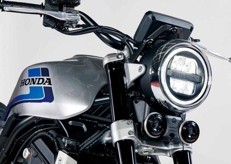 ホンダ「CB1000Fコンセプト」徹底チェック！ CBらしさあふれるスタイルで現代に蘇った“最強のF”