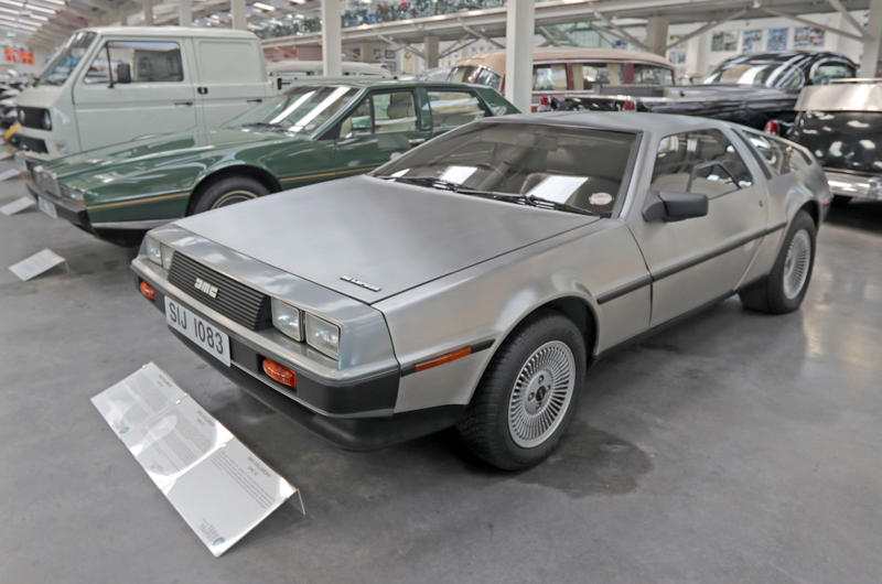10: DeLorean DMC-12