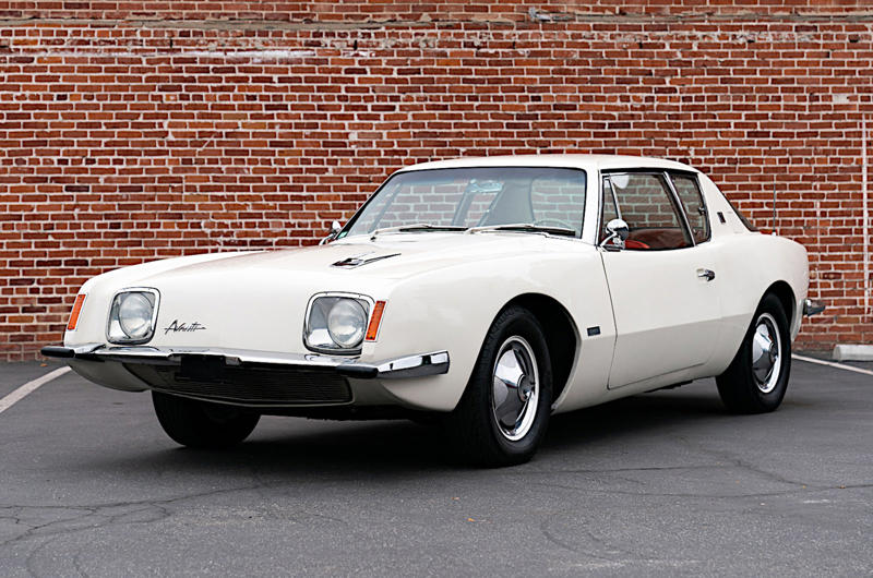 17. 1962 Studebaker Avanti