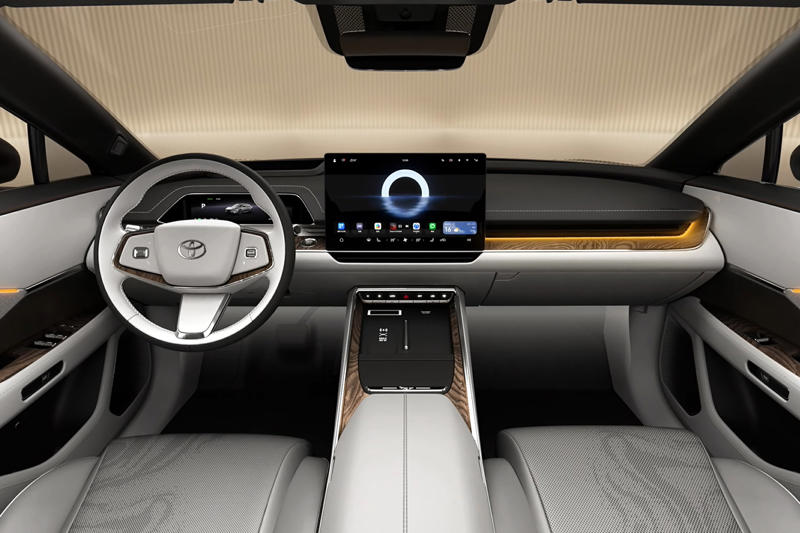 クラウンより大きく、プリウスより先進的!bZ7にトヨタが詰め込んだ「セダンへの執念」とは