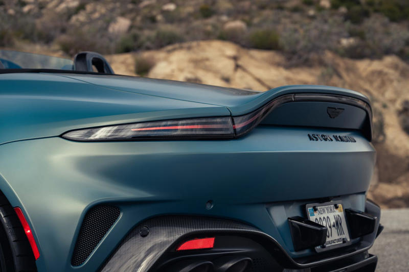 2026 Aston Martin Vantage Roadster Has Wide Fenders and an Even Wider Grille