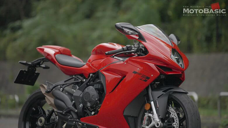 逆回転クランクで切れ味鋭く MVアグスタ F3 800 R【詳細チェック】