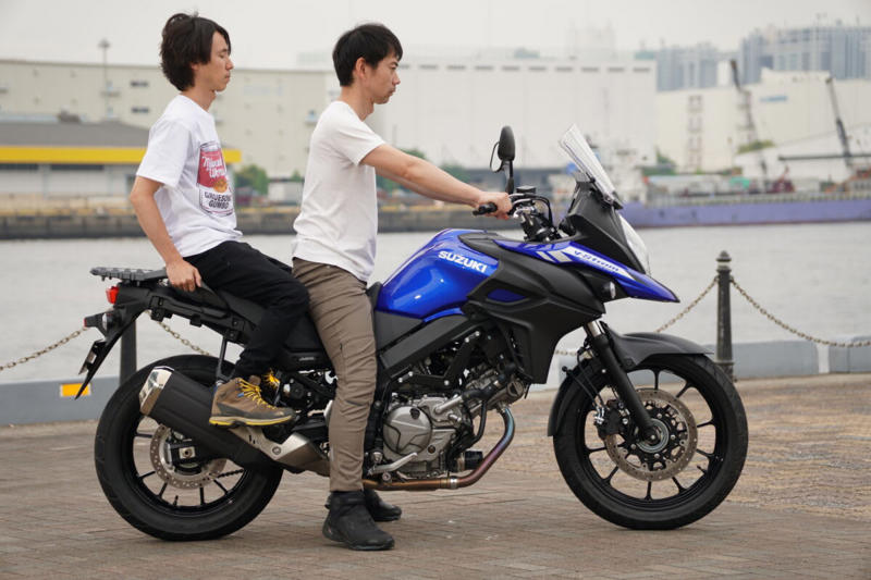 Vストローム650のタンデム