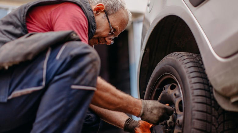 What You Should Know When Rotating Your Own Tires At Home