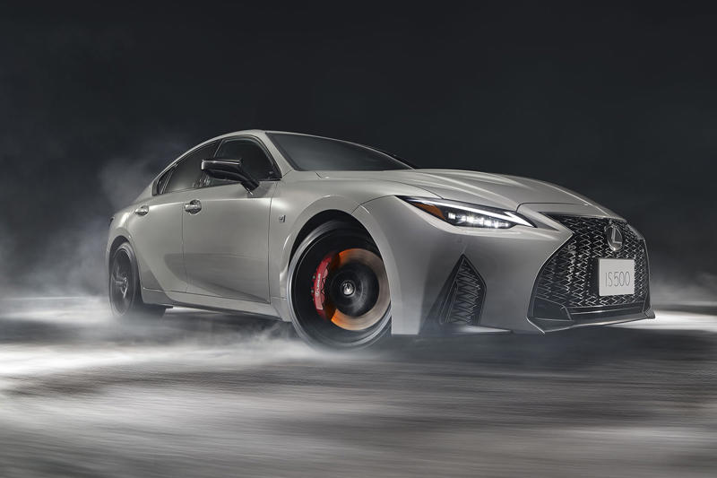 これがV8モデルの完成形 「レクサスIS500“クライマックスエディション”」登場