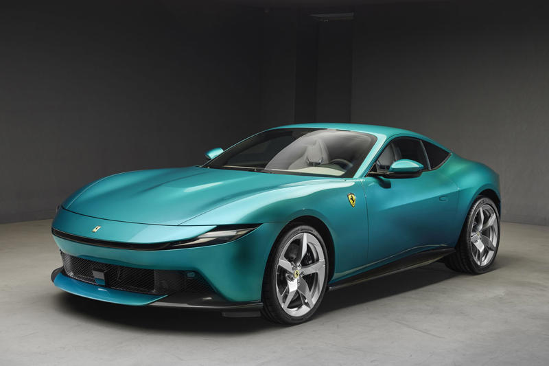 フェラーリが新型車「Amalfi（アマルフィ）」を世界初公開