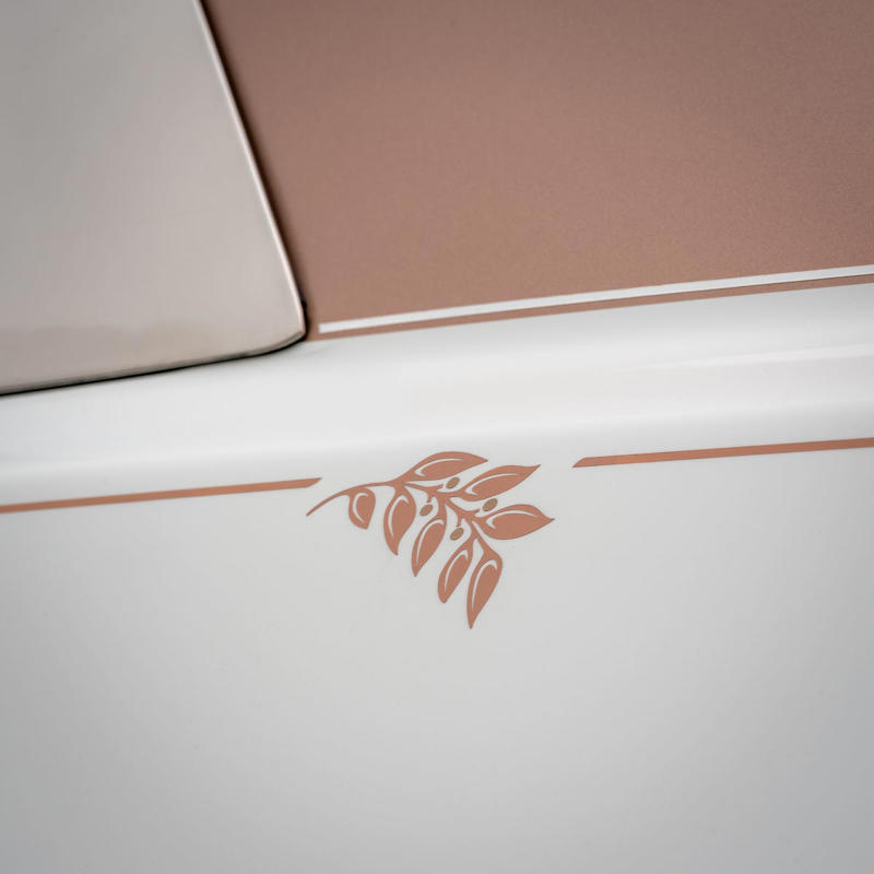 Rolls-Royce Phantom Dentelle Is Adorned with Delicate Embroidery