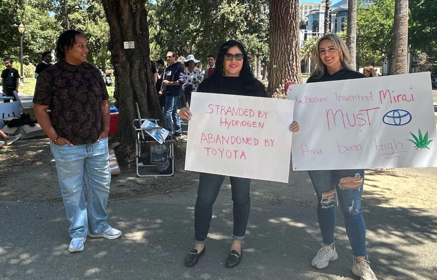 From the next Prius to paperweight: Hydrogen cars exasperate owners, prompt lawsuit against Toyota