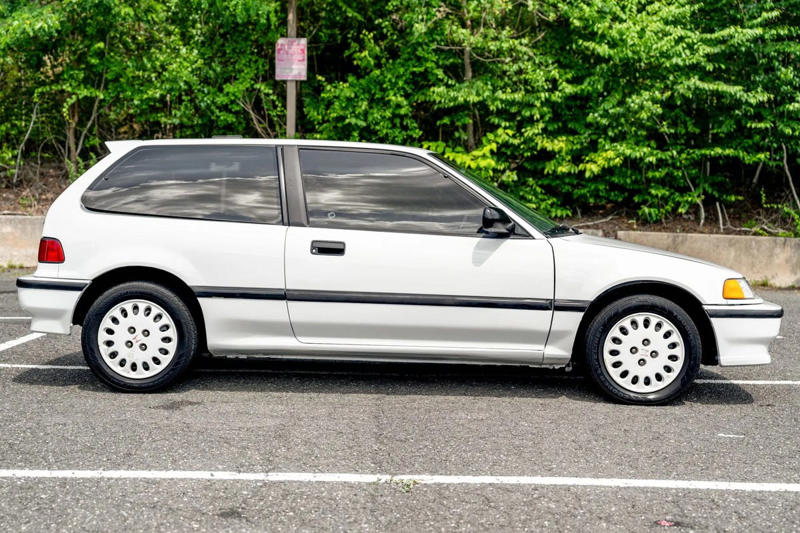 1990 Honda Civic Si Hatchback Is Today's Bring a Trailer Auction Pick
