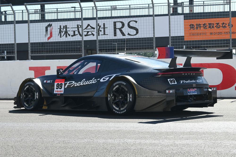 プレリュードがスーパーGTに！ ホンダ／HRC、2026年シーズン投入の新型GT500車両プロトタイプをお披露目