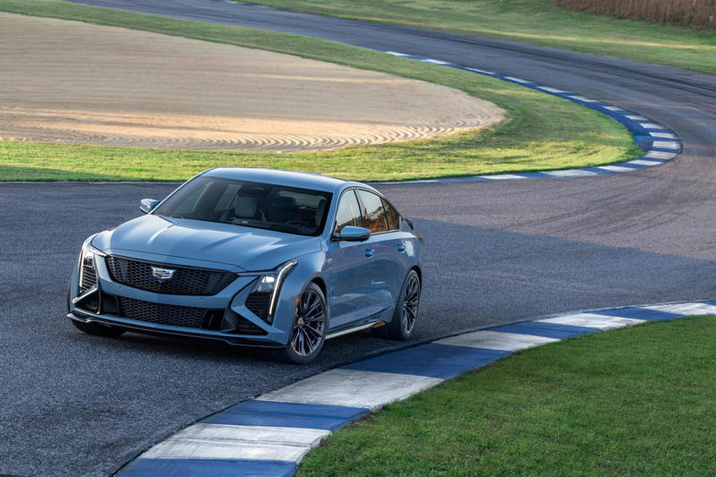 Which American automakers still offer stick shifts?