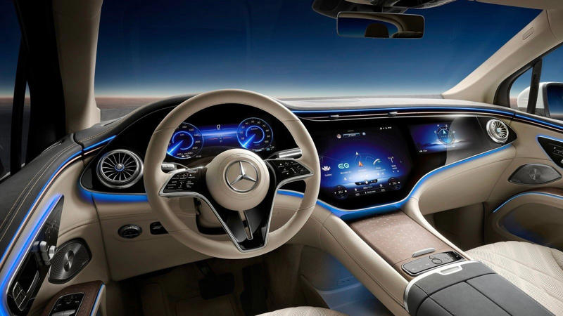 “Screens Are Not Luxury” Says One Mercedes-Benz Executive