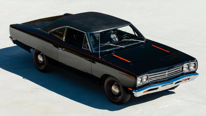 10 Classic American Muscle Cars That Still Dominate Auctions