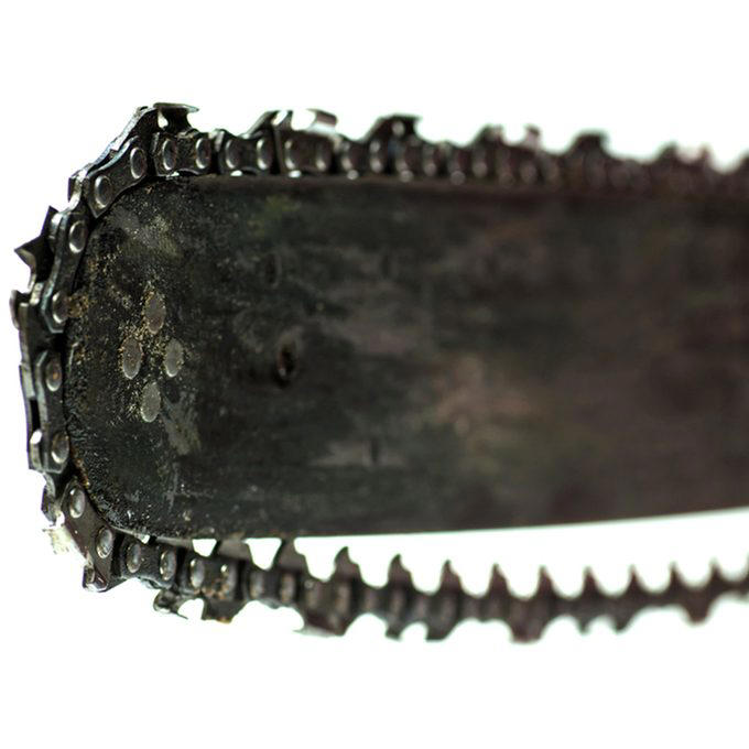 11 Things You Should Never Do to Your Chainsaw