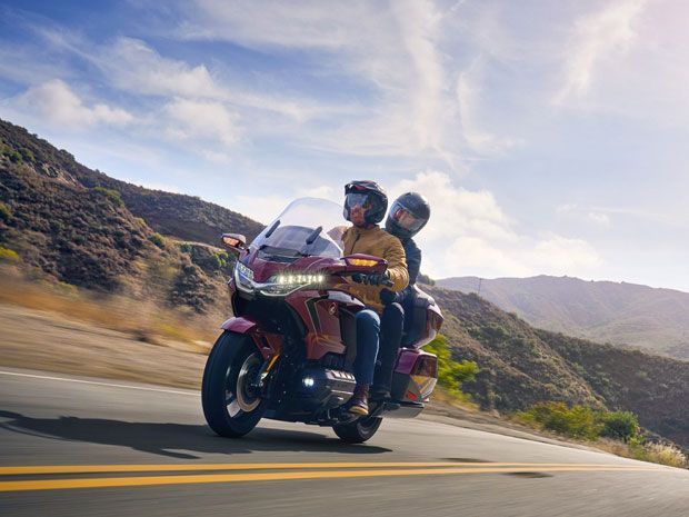 Harga Satu Honda Gold Wing Edisi Spesial 50 Tahun Setara Enam Toyota Calya