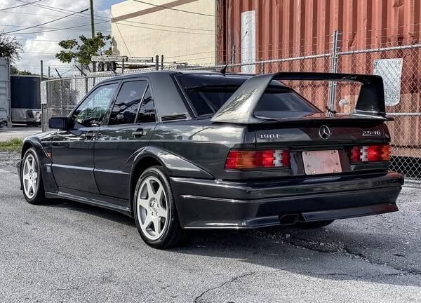 Mengenal Sosok Mercedes-Benz 190E Evo 2, Legenda Balap DTM Jerman