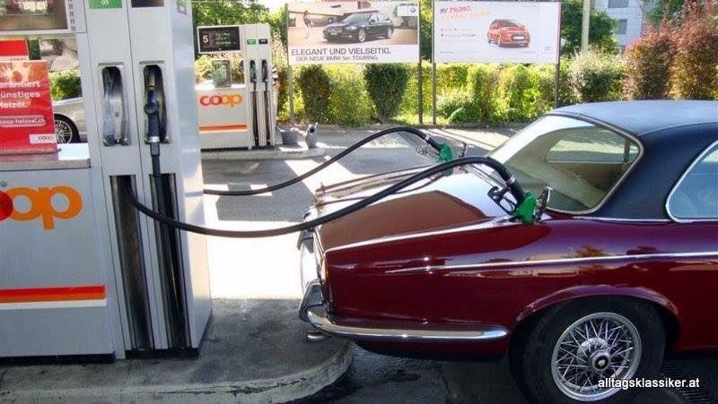 Kenapa Lubang Pengisian Bensin Ada di Kiri atau Kanan? Ini Penjelasannya