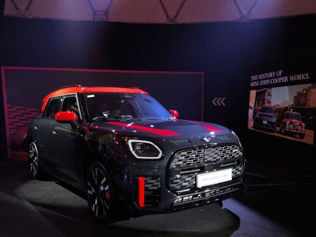 MINI John Cooper Works Countryman