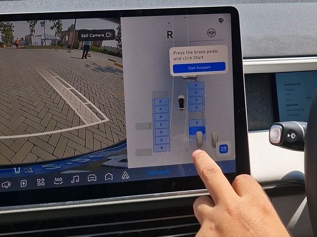 Auto Parking Assist XPeng