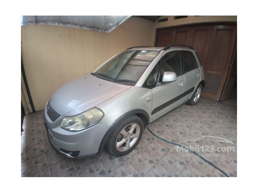 Kelebihan dan Kekurangan Suzuki SX4 X-Over, Pernah Jadi Andalan di Segmen Crossover