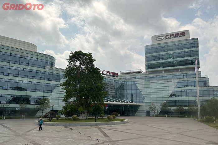 Ciptakan Mobil Terbang Hingga Bikin Mobil Hitungan Detik, Ngintip Canggihnya Pabrik GAC di China