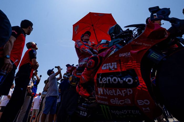 Aman di Puncak Performa, Marc Marquez Izinkan Crew Chief-nya Bantu Pecco Bagnaia Biar Kompetitif