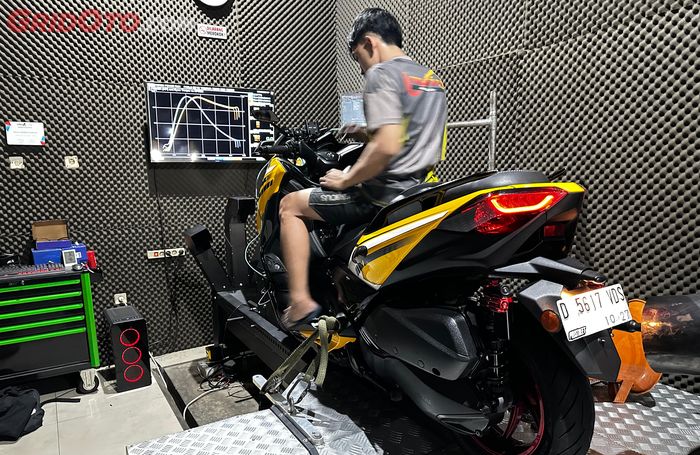 yamaha xmax, ECU aftermarket, XMAX 300, Nolimitz Matic Shop, ECU aRacer RC Mini X, ECU XMAX, Ini Pentingnya Ganti ECU aRacer, Setelah Melakukan Upgrade Mesin