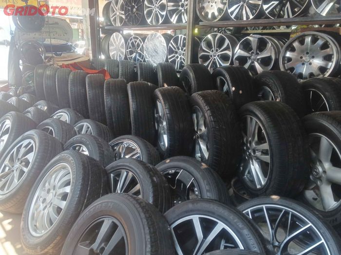 velg mobil, velg peyang, Velg Aftermarket, Velg goyang, Mobil goyang saat dikendarai, Pelek Mobil Goyang Saat Jalan? Ini Penyebab Umum dan Solusi Murahnya