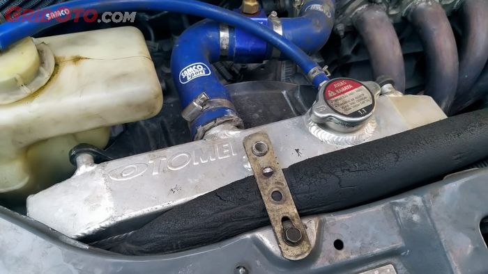 Radiator, mobil, radiator mobil, servis radiator mobil, servis radiator, Pemilik Mobil Wajib Tahu, Ini Tanda Radiator Sudah Harus Diservis!