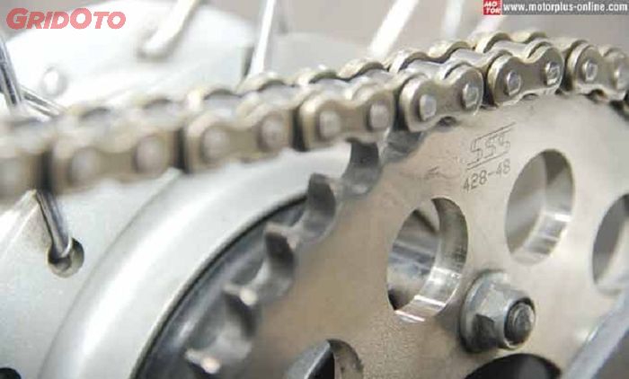 rantai motor, motor bekas, gir motor, tanda rantai motor harus diganti, ciri rantai motor harus diganti, tanda gir motor harus diganti, Ini Tanda Rantai Dan Gir Motor Sudah Harus Diganti Baru Sebelum Putus