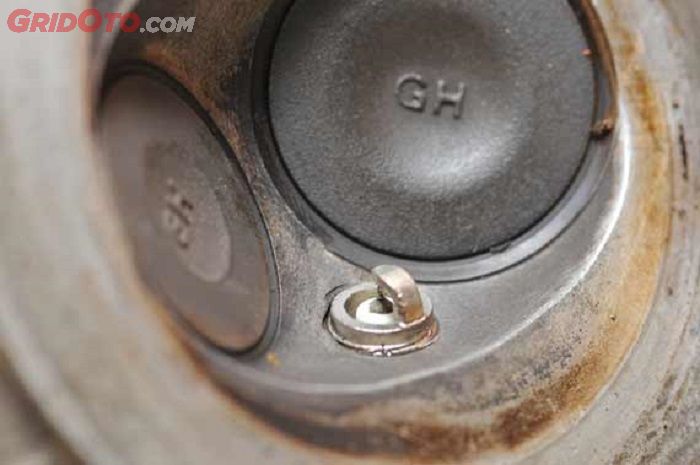 motor matic, busi, busi motor, busi motor matic, tanda busi minta ganti, tanda busi motor minta ganti, tanda busi motor matic minta ganti, busi motor matic minta ganti, Ini Tanda Busi di Motor Matic Perlu Diganti Dengan Yang Baru