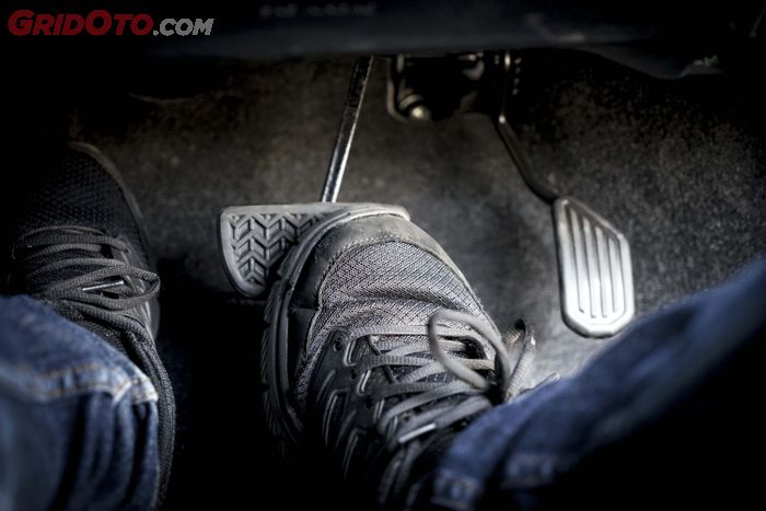mobil matik, mobil bekas, rem mobil, pedal rem, rem mobil matik, Pedal Rem Mobil Matik, Ini Sebabnya Mobil Matik Tidak Boleh Nginjak Pedal Rem Pakai Kaki Kiri
