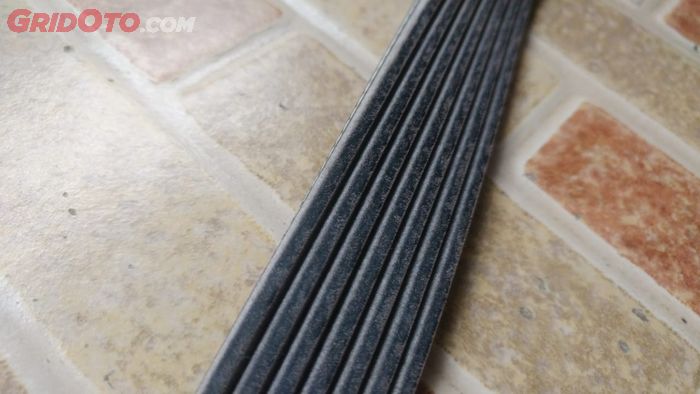 mobil bekas, fan belt, ciri fan belt rusak, tanda fan belt sudah harus ganti, ciri fan belt mobil harus ganti, ciri fan belt harus ganti, tanda fan belt harus ganti, Ini Kondisi Fan Belt di Mobil Yang Sudah Wajib Diganti Baru, Simak