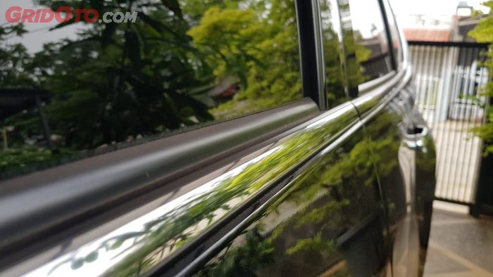 karat, kaca, pintu, kerusakan, power window, karet pelipit, Waduh, Efek Karet Pelipit Kaca Mobil Rusak Enggak Langsung Diganti