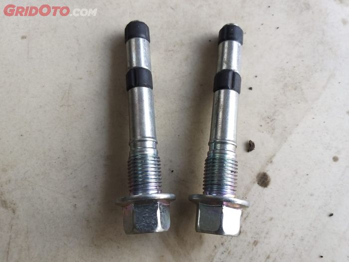 pedal, pengereman, kaliper, cakram, bergetar, Rem Mobil Terasa Getar Saat Pedal Diinjak, Komponen Ini Mulai Rusak