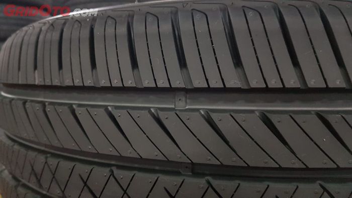 hujan, alur ban, tekanan angin, aquaplaning, Mengurangi Gejala Aquaplaning Ban Mobil, Bisa Lakukan Hal ini