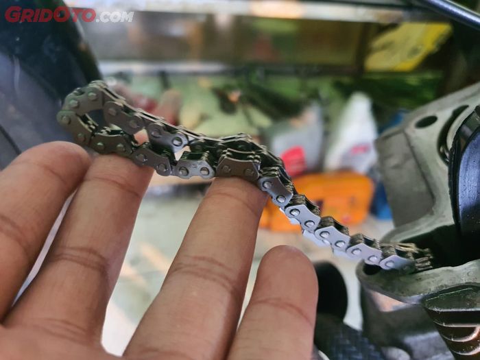 motor bekas, rantai keteng, rantai keteng motor, ciri rantai keteng kendur, ciri rantai keteng aus, ciri rantai keteng motor aus, Ternyata Begini Cirinya Rantai Keteng di Motor Bekas Sudah Aus