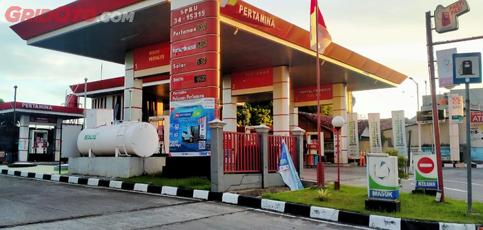 SPBU, pom bensin, spbu pertamina, spbu pasti pas, arti warna spbu pertamina, Bisa Tidur Nyenyak, Ternyata Ini Bedanya SPBU Pertamina Warna Merah, Biru, dan Hijau