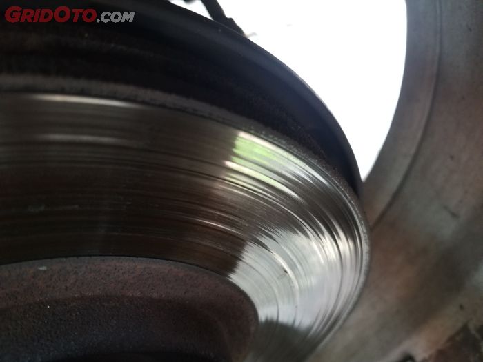 mobil bekas, kampas rem, rem mobil, kampas rem mobil, ganti kampas rem mobil, ganti kampas rem, kapan waktunya ganti kampas rem, kapan waktunya ganti kampas rem mobil, kapan ganti kampas rem, kapan ganti kampas rem mobil, Inilah Waktu yang Tepat Untuk Ganti Kampas Rem Mobil