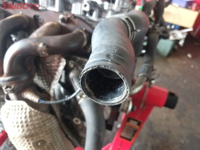 mobil bekas, komponen, komponen mobil, pasca liburan, komponen mobil bekas, Ini Sebabnya Beberapa Komponen di Mobil Bekas Harus Dicek Pasca Liburan