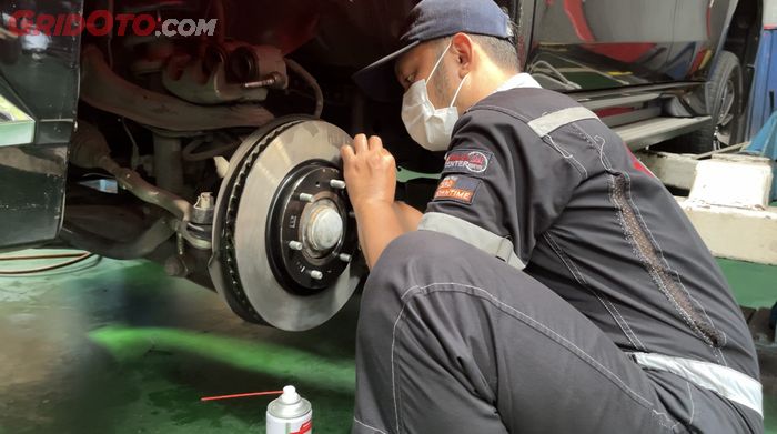 mobil bekas, rem mobil, kaliper rem, kaliper rem mobil, Kaliper Rem Mobil Macet, penyebab kaliper rem macet, Ini Penyebab Master Rem di Mobil Bekas Bisa Macet, Bahaya Gaes