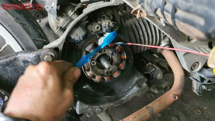 motor matic, spul motor matic, kapan spul dan magnet motor matic harus dibersihkan, magnet motor matic, kenapa spul motor matic harus dibersihkan, Ini Sebabnya Spul dan Magnet Motor Matic Juga Perlu Dibersihkan