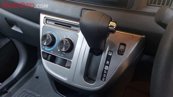 mobil keluarga, sigra bekas, daihatsu sigra bekas, mobil bekas sigra, harga mobil bekas sigra, Jelang Idul Adha, Mobil Bekas Daihatsu Sigra Harganya Tinggal Segini