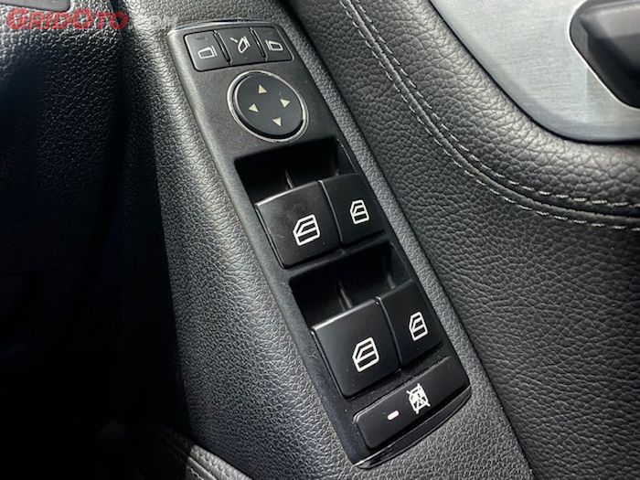 kaca, window, power, power window, power window mobil rusak, Ini Akibat Asal Ganti Kaca Jendela Mobil, Power Window Bisa Rusak!