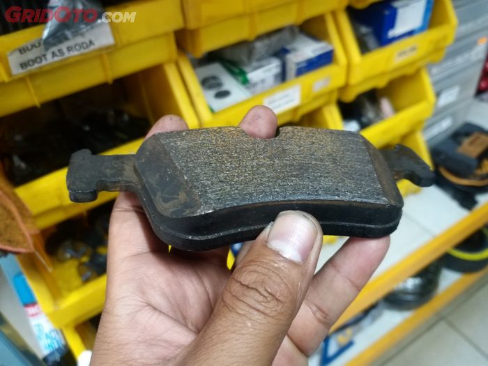 debu, kampas rem, residu, pengereman, cakram, pakem, Residu Debu Kampas Rem Bikin Enggak Pakem, Bersihkan Setiap Segini