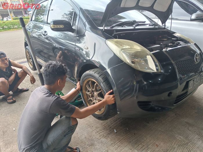 mobil bekas, spooring mobil, spooring roda, tanda mobil perlu di spooring, tanda roda mobil perlu di spooring, kapan harus spooring, Tiga Tanda Roda Mobil Perlu Segera di Spooring, Dibiarkan Bikin Dompet Menipis