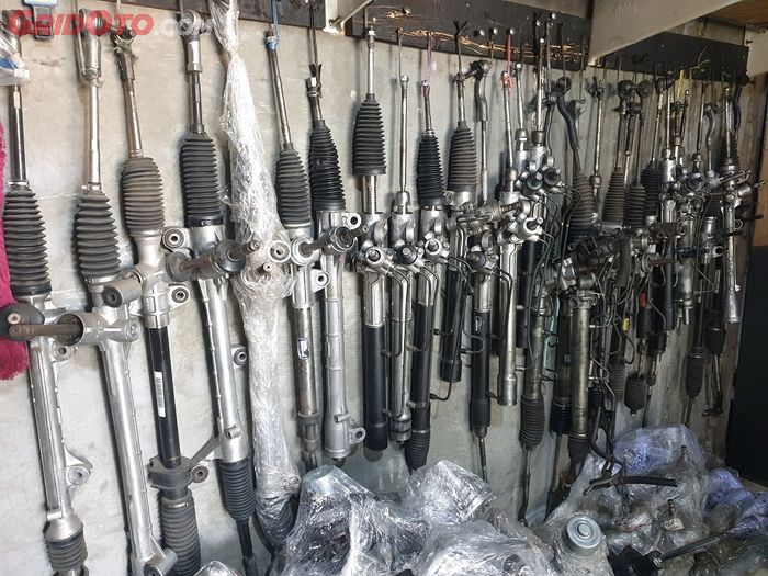 power steering, parkir, parkir mobil, parkir mobil ban belok, Biar Paham, Ini Efek Mobil yang Biasa Diparkir Posisi Ban Belok