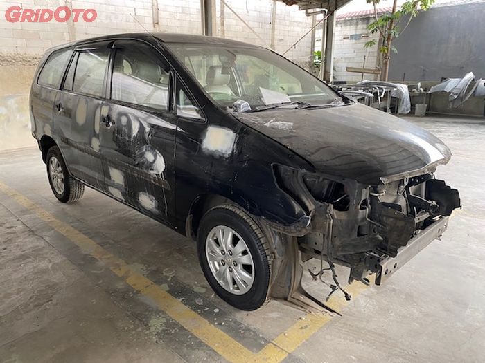 mobil bekas, bodi mobil, dempul bodi mobil, dampak dempul terlalu tebal, dampak dempul bodi mobil terlalu tebal, Akhirnya Tahu, Ternyata Bodi Mobil Gak Boleh di Dempul Terlalu Tebal