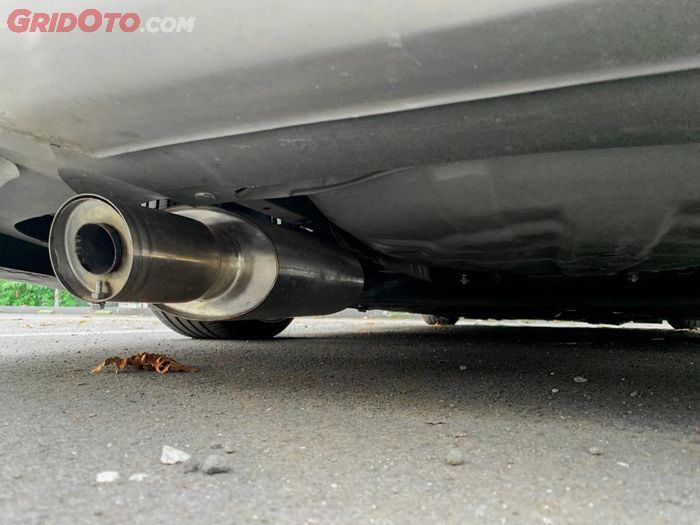 mobil bekas, knalpot, knalpot mobil, knalpot mobil keluar air, penyebab knalpot mobil keluar air, penyebab knalpot keluar air, kenapa knalpot keluar air, kenapa knalpot mobil keluar air, Jangan Kaget Knalpot Mobil Keluar Air Saat Pagi Hari, Ini Penyebabnya