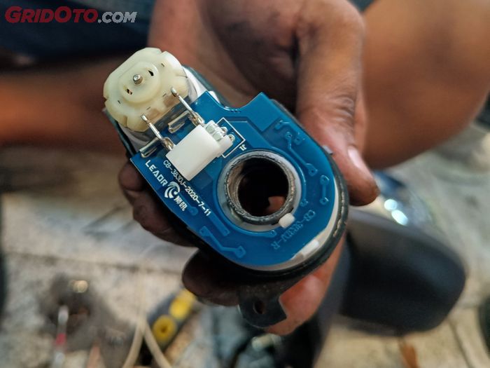 spion, Spion Retract, spion retract mobil, Pasar Segar Cinere, Cuma Tambah Part Ini Spion Lama Bisa Lipat Otomatis Kayak Mobil Baru